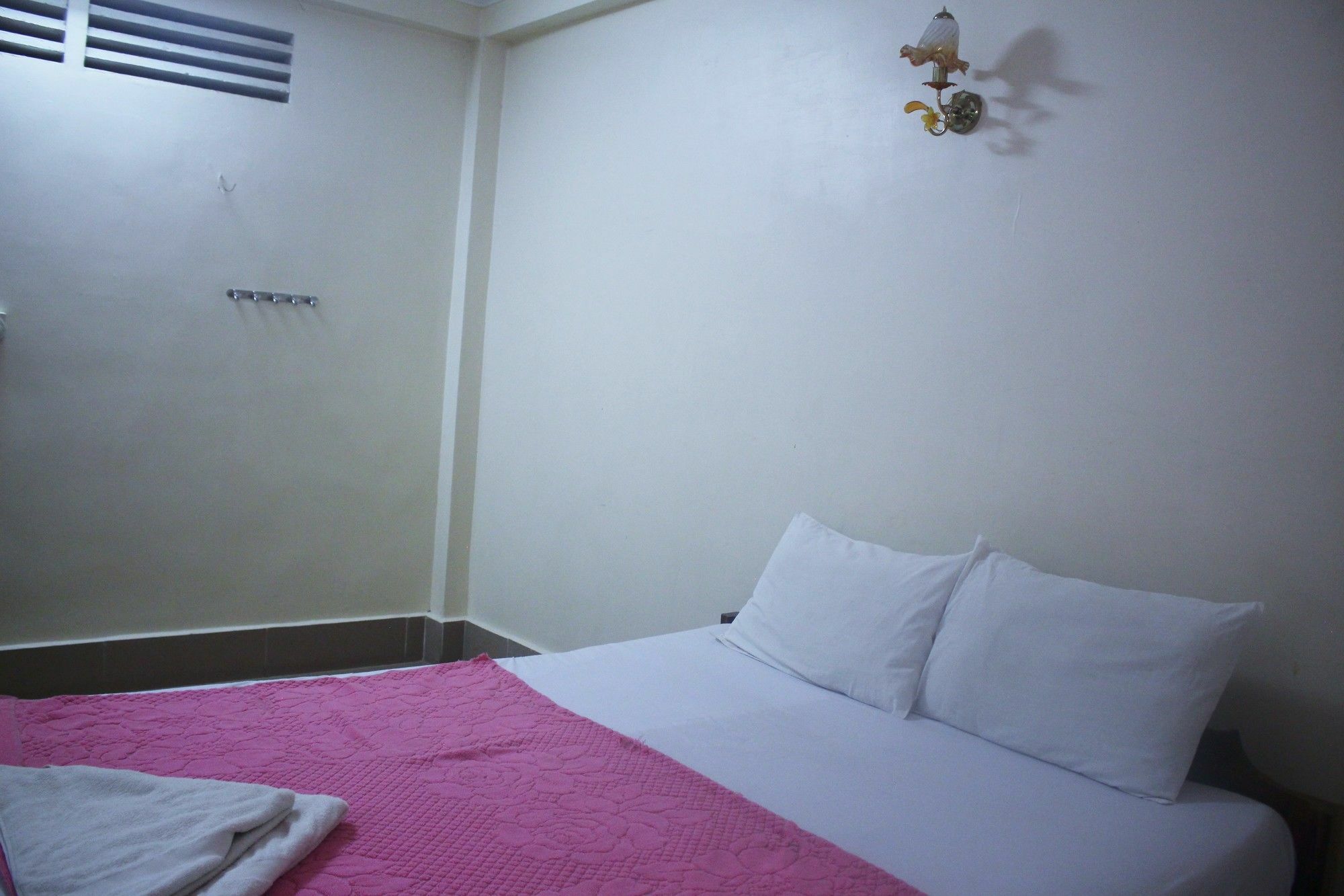 Shang Hai pensión Battambang Exterior foto