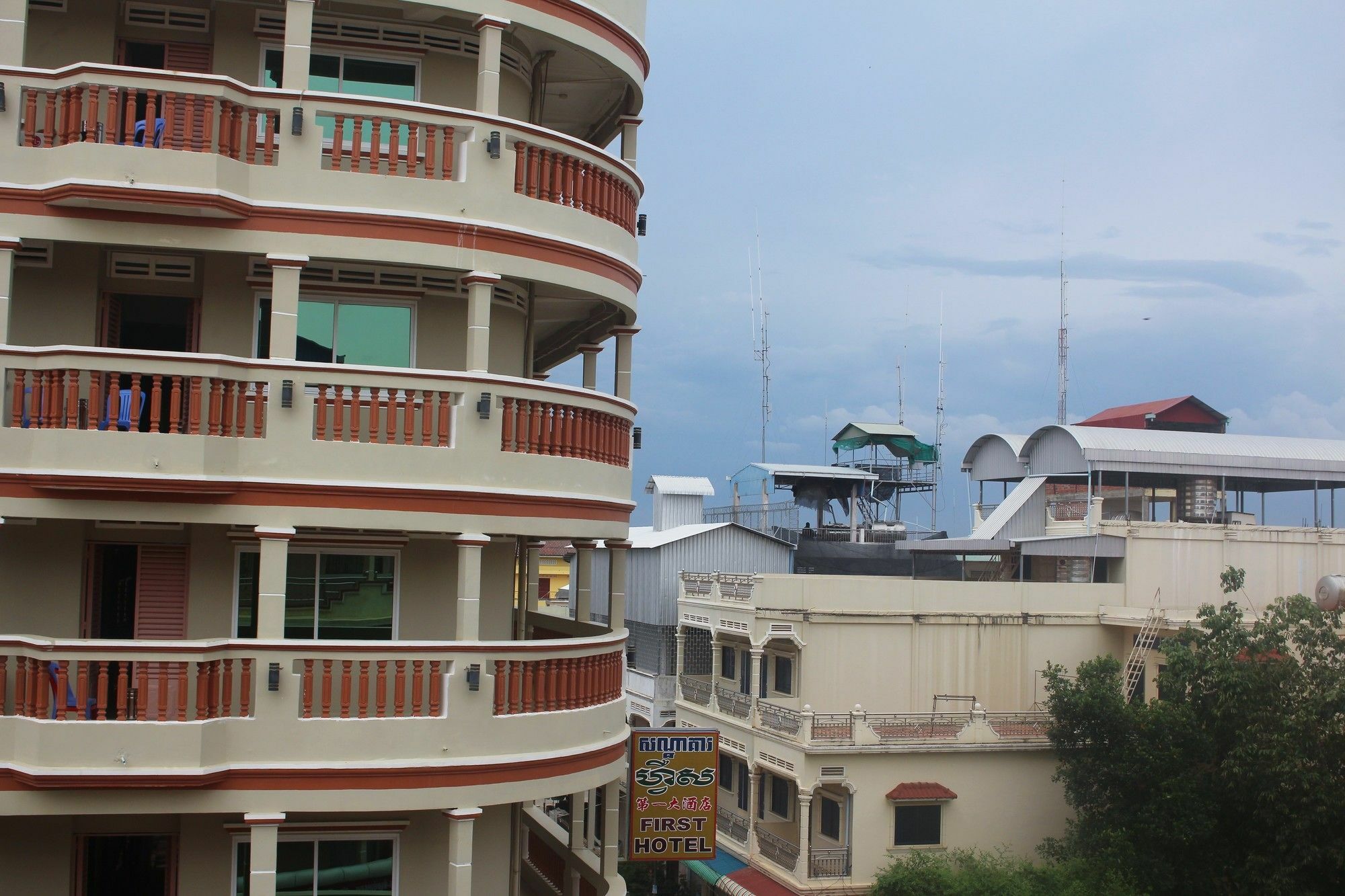 Shang Hai pensión Battambang Exterior foto