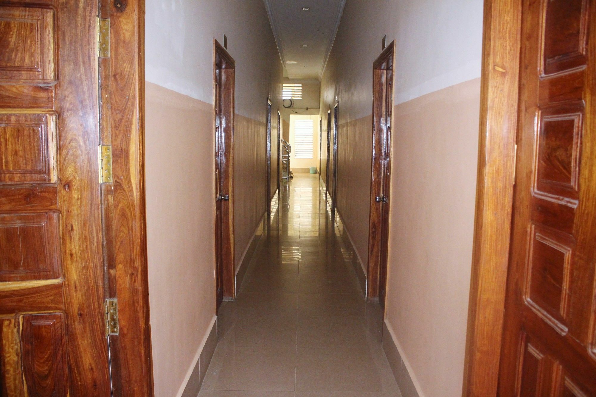 Shang Hai pensión Battambang Exterior foto